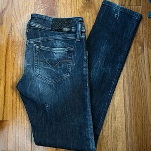 Diesel women’s straight leg, low rise jeans